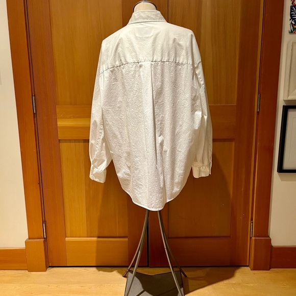 Oversized buttondown shirt - Picture 2 of 9